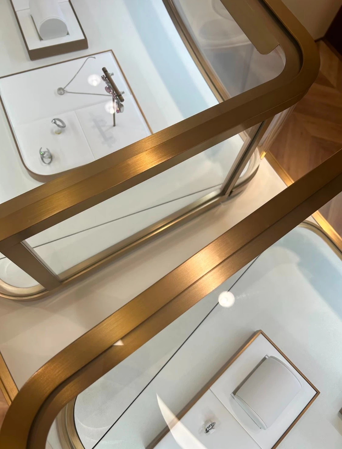 Stainless Steel Jewelry Display Cabinet