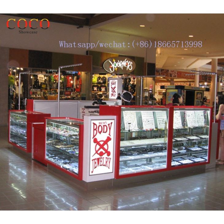 Creative Glass Jewerly Kiosk